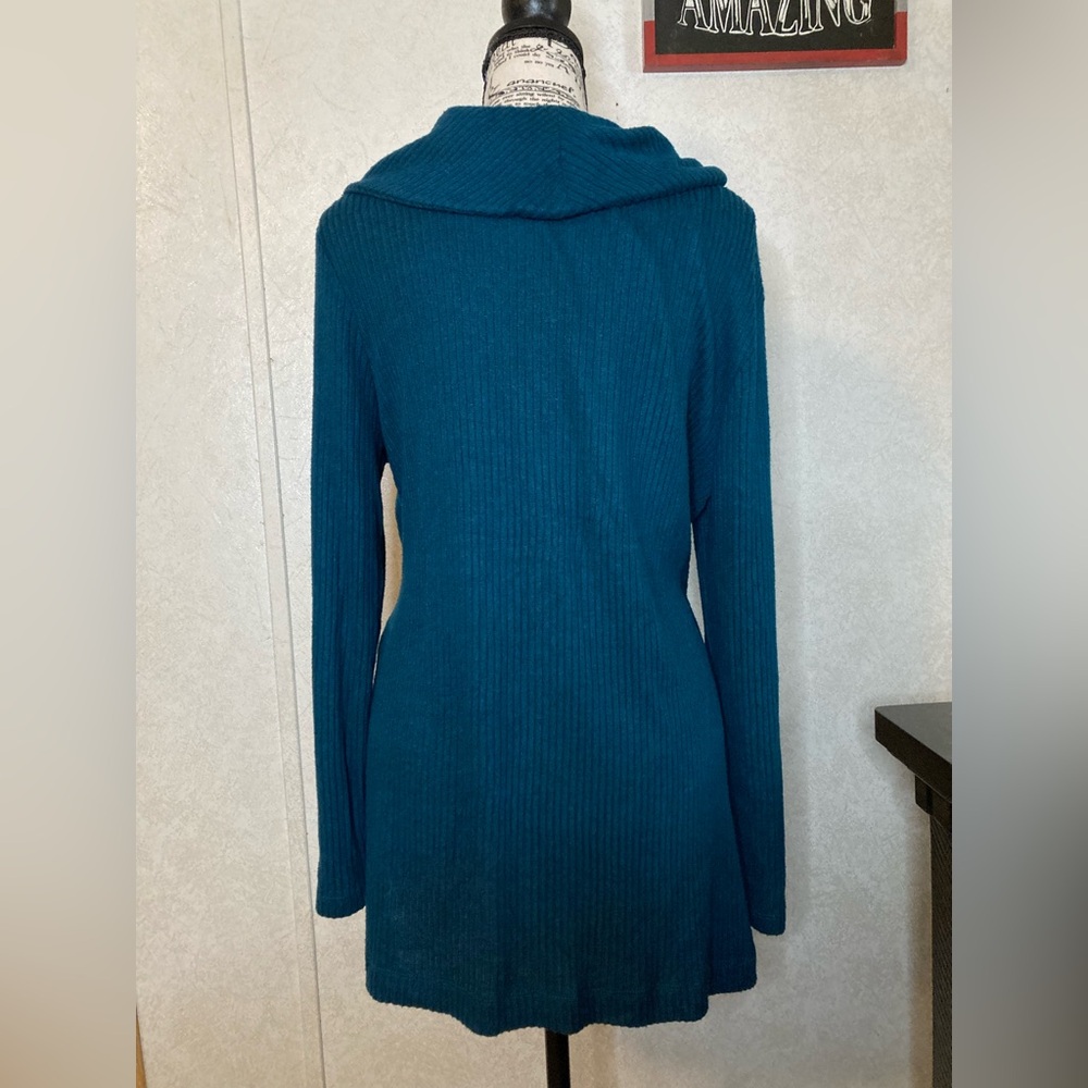 Zenergy by Chico’s Elegant Teal Cowl Neck Sweater size: 1 (8/10 US) - Picture 5 of 9